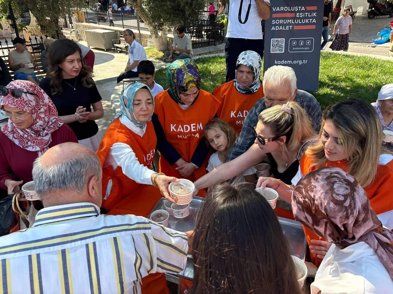 KADEM Muğla’dan Aşure İkramı: Birlik ve Beraberlik Mesajı Verildi 1